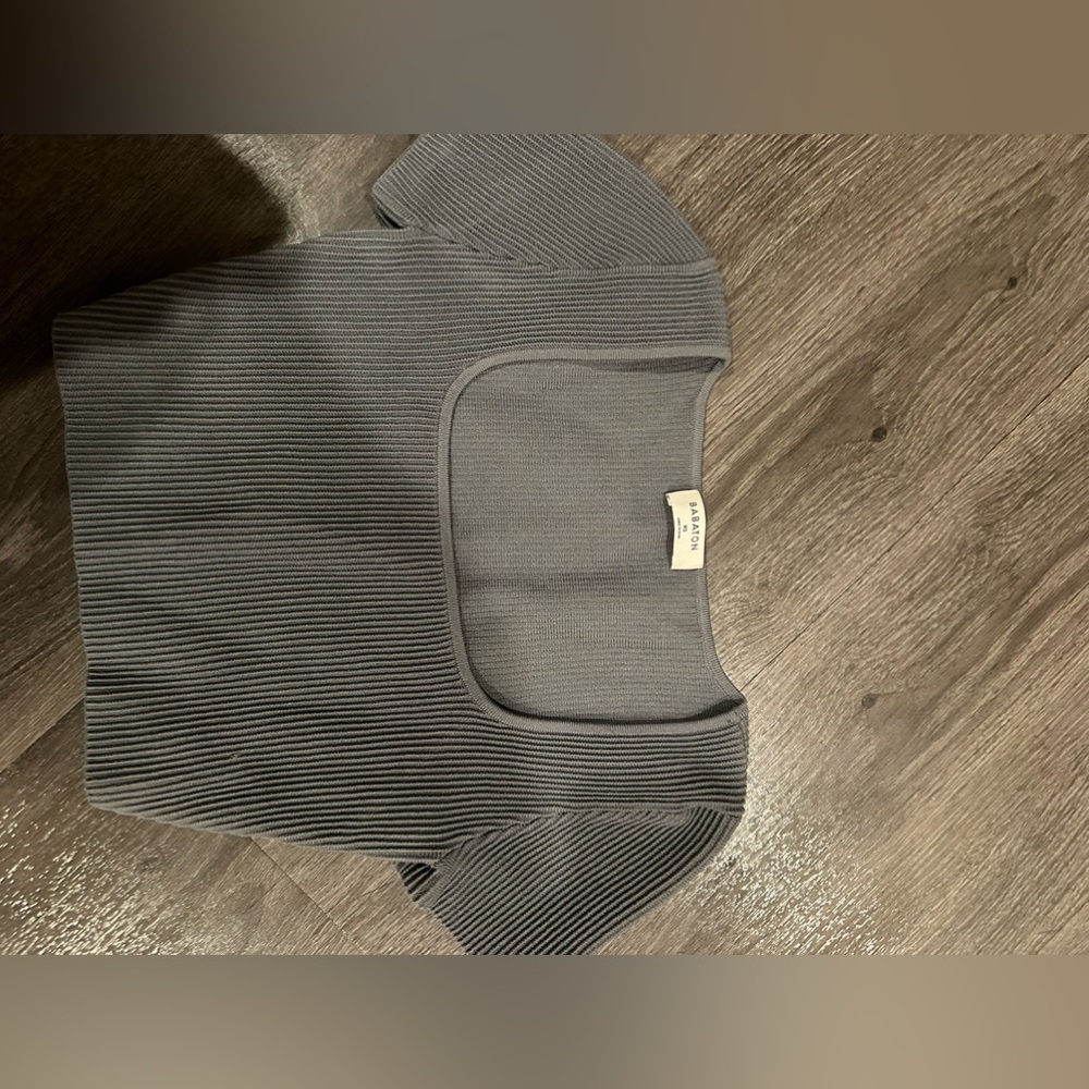 Aritzia top